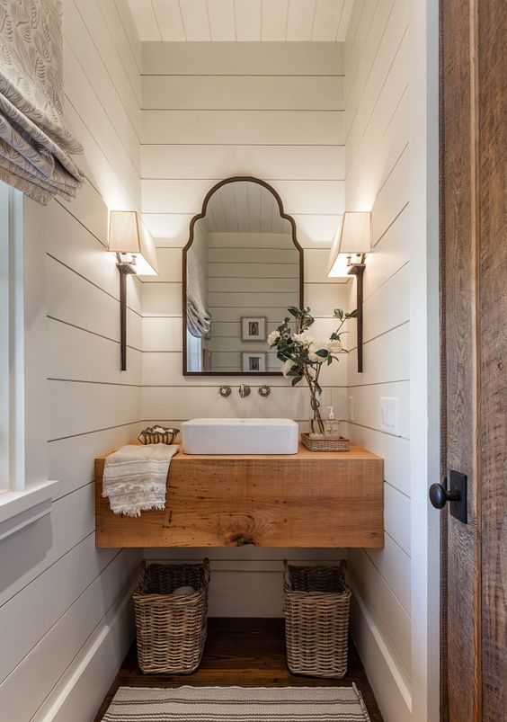 łazienka rustykalna, łazienka w stylu farmhouse, jak urządzić stylową łazienkę, trendy łazienkowe, wiejska łazienka